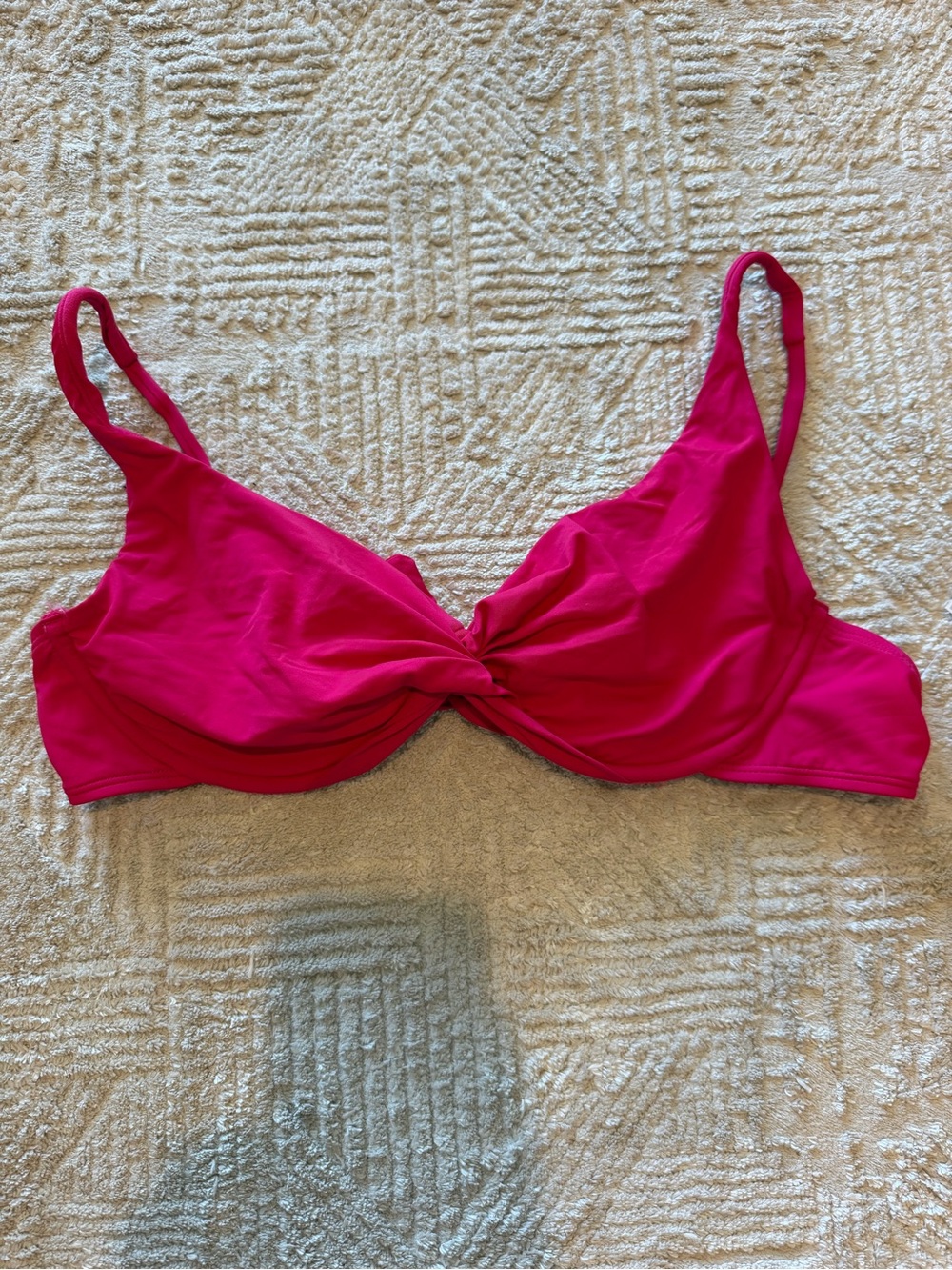 NWT Liz Claiborne Pink Underwire Twist Front Bikini Top Size Large
